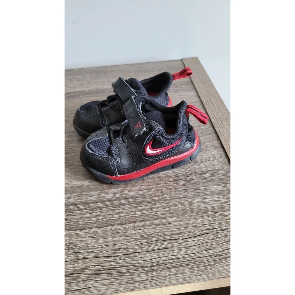 Vintage 2006 Nike Free Kobe Bryant Black sz 4.5C Infant Baby Kids shoes RARE